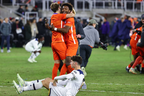 和曼联等俱 和曼联等俱