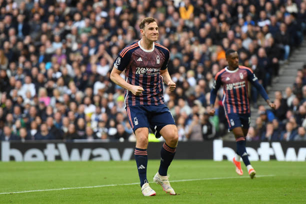 是他们的首 是他们的首