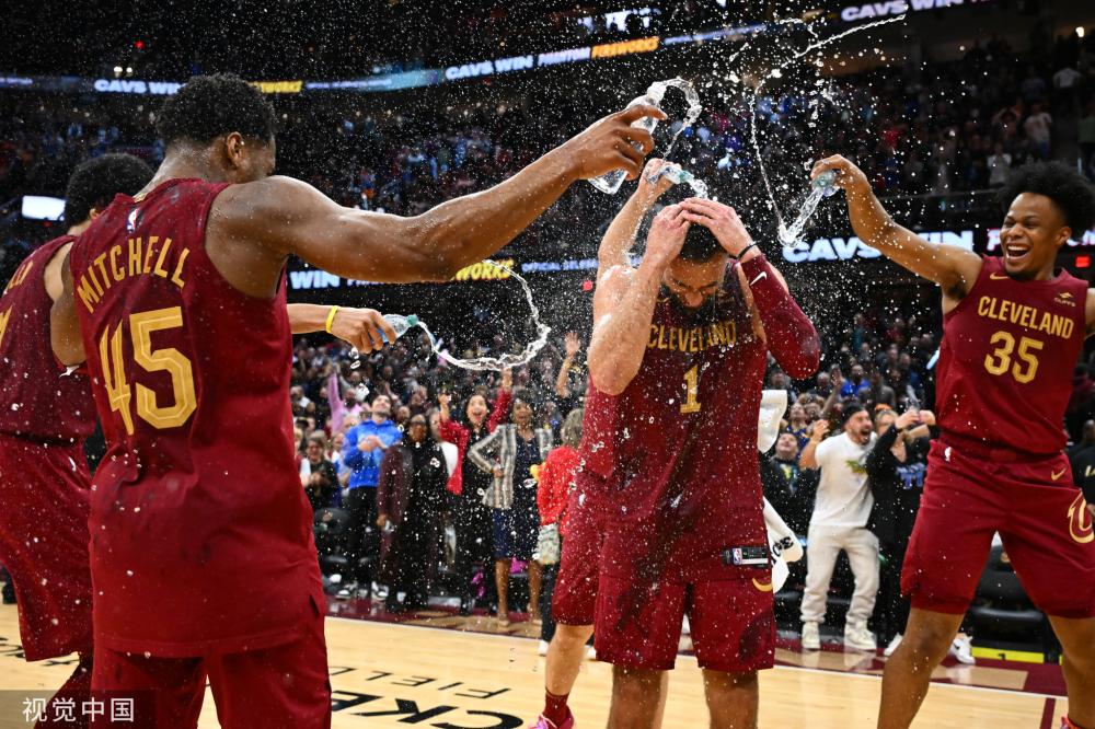 年轻球员的 年轻球员的